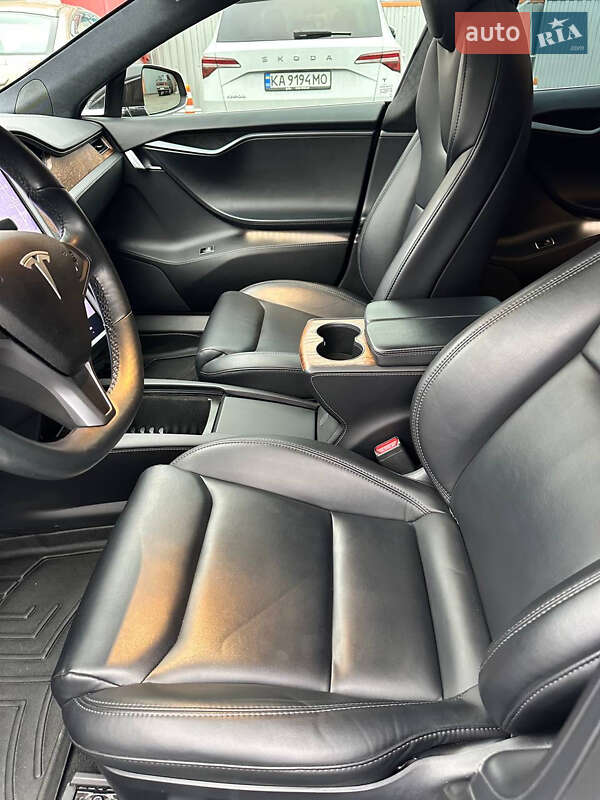 Ліфтбек Tesla Model S 2021 в Києві