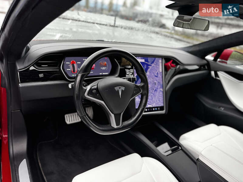 Лифтбек Tesla Model S 2019 в Киеве