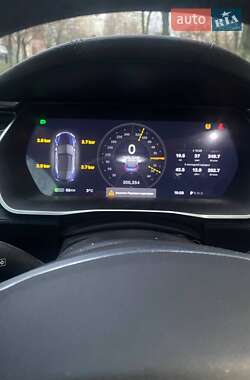 Лифтбек Tesla Model S 2014 в Киеве