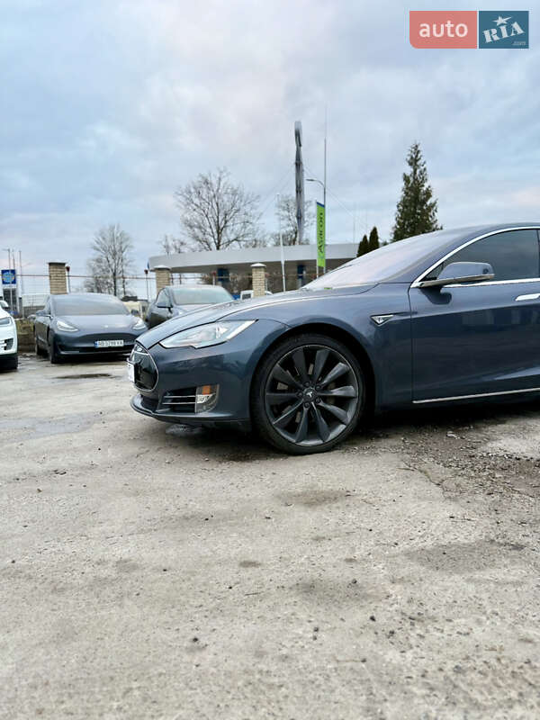 Ліфтбек Tesla Model S 2014 в Вінниці фото 12 Ліфтбек Tesla Model S 2014 в Вінниці