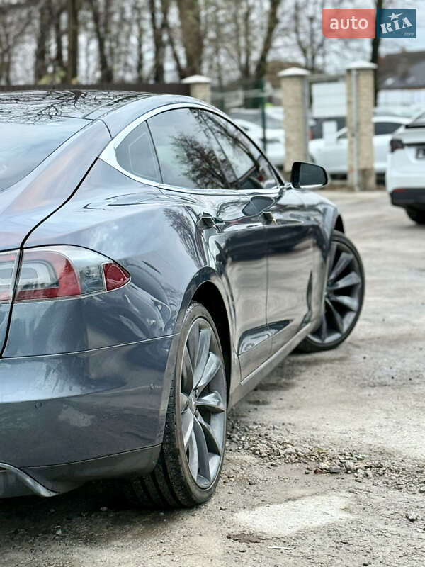 Ліфтбек Tesla Model S 2014 в Вінниці фото 19 Ліфтбек Tesla Model S 2014 в Вінниці