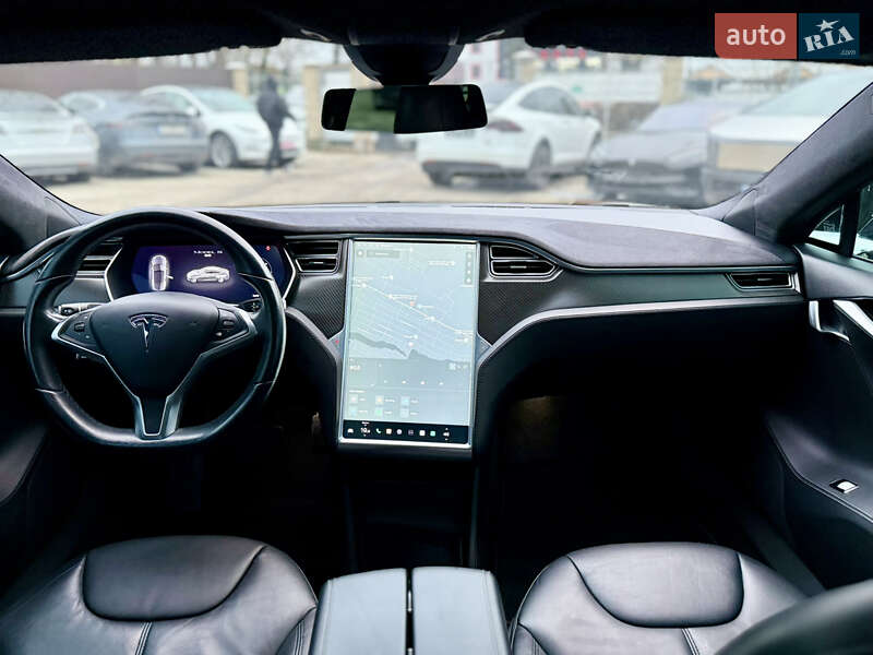 Ліфтбек Tesla Model S 2014 в Вінниці фото 30 Ліфтбек Tesla Model S 2014 в Вінниці