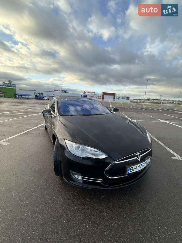 Ліфтбек Tesla Model S 2014 в Одесі