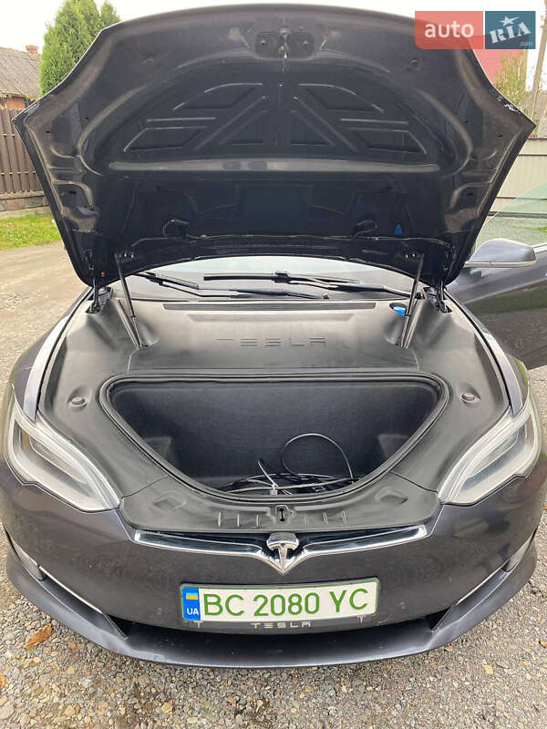 Лифтбек Tesla Model S 2018 в Каменке-Бугской фото 3 Лифтбек Tesla Model S 2018 в Каменке-Бугской
