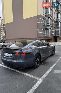 Лифтбек Tesla Model S 2018 в Чернигове
