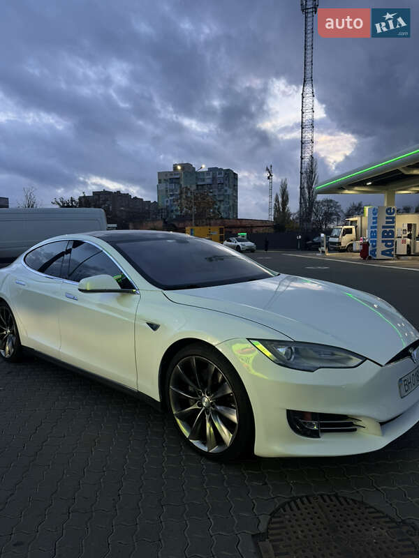 Ліфтбек Tesla Model S 2013 в Одесі