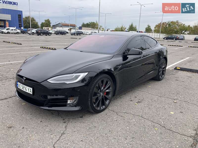 Лифтбек Tesla Model S 2020 в Днепре фото 3 Лифтбек Tesla Model S 2020 в Днепре