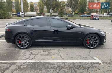 Лифтбек Tesla Model S 2020 в Днепре