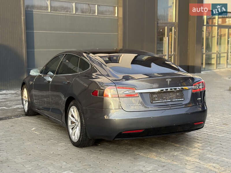 Лифтбек Tesla Model S 2016 в Городке фото 6 Лифтбек Tesla Model S 2016 в Городке