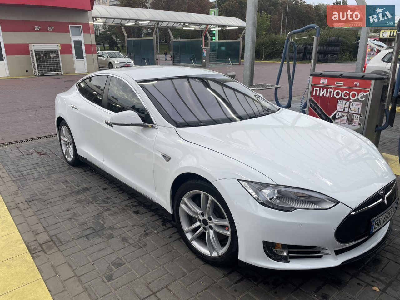 2015 Tesla Model S - мініатюра 10