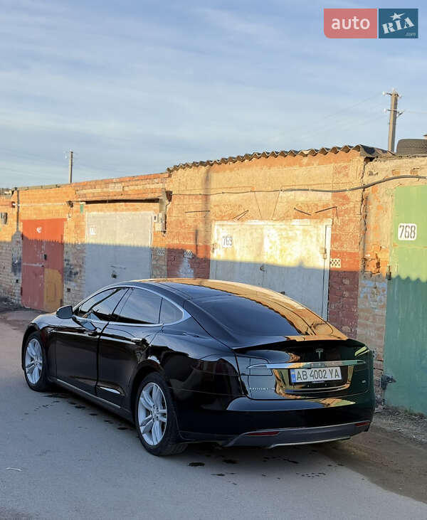 Лифтбек Tesla Model S 2014 в Виннице фото 4 Лифтбек Tesla Model S 2014 в Виннице