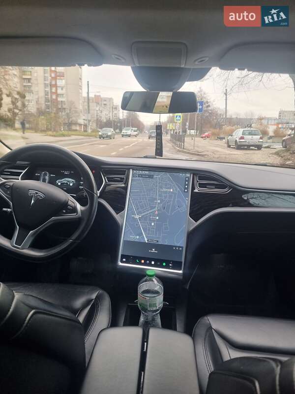 Лифтбек Tesla Model S 2016 в Львове фото 13 Лифтбек Tesla Model S 2016 в Львове