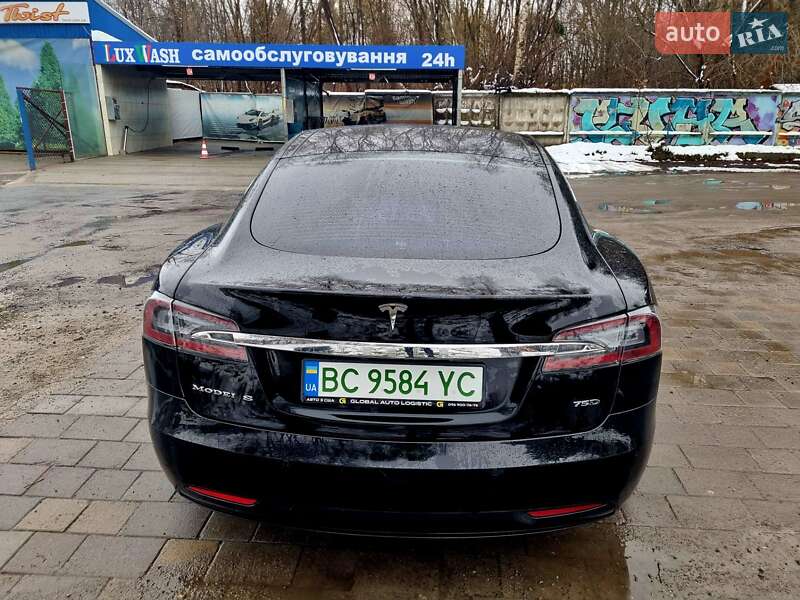 Лифтбек Tesla Model S 2016 в Львове фото 10 Лифтбек Tesla Model S 2016 в Львове