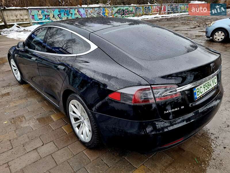 Лифтбек Tesla Model S 2016 в Львове фото 11 Лифтбек Tesla Model S 2016 в Львове