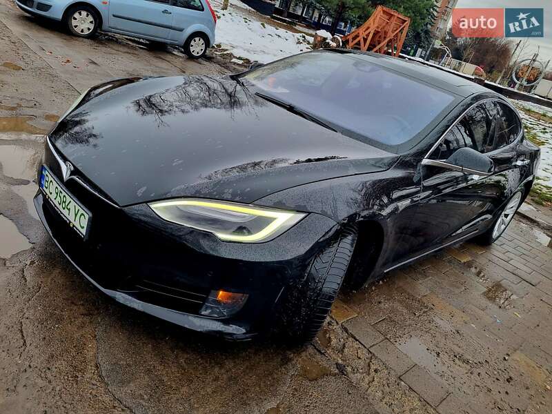 Лифтбек Tesla Model S 2016 в Львове фото 4 Лифтбек Tesla Model S 2016 в Львове