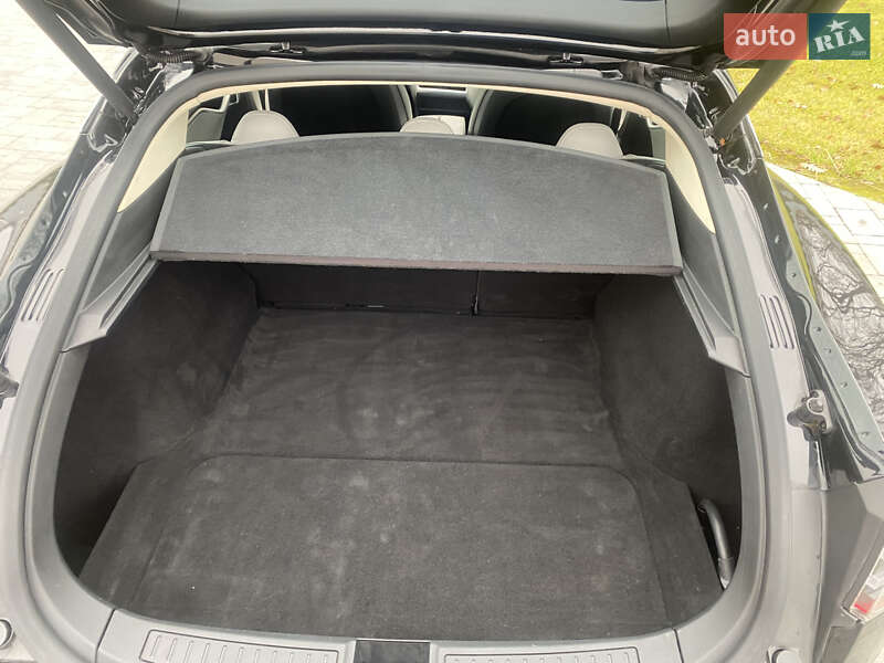 Лифтбек Tesla Model S 2013 в Луцке фото 18 Лифтбек Tesla Model S 2013 в Луцке