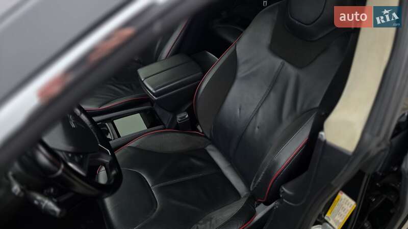 Ліфтбек Tesla Model S 2013 в Києві