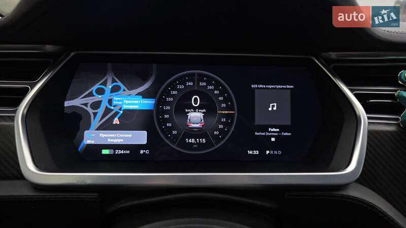 Ліфтбек Tesla Model S 2013 в Києві