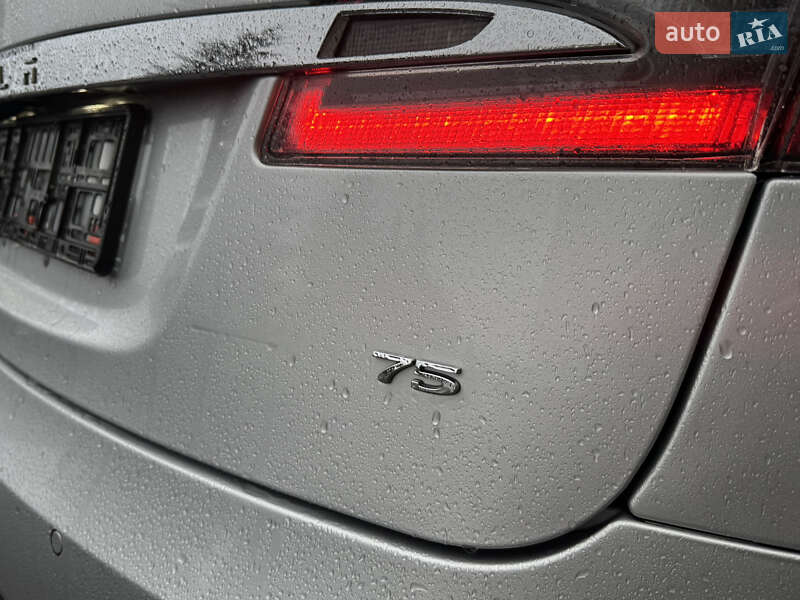 Лифтбек Tesla Model S 2016 в Киеве фото 17 Лифтбек Tesla Model S 2016 в Киеве