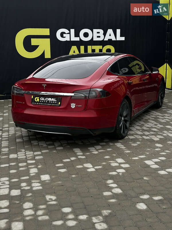 Лифтбек Tesla Model S 2013 в Львове