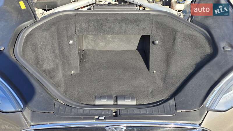 Ліфтбек Tesla Model S 2016 в Черкасах фото 14 Ліфтбек Tesla Model S 2016 в Черкасах