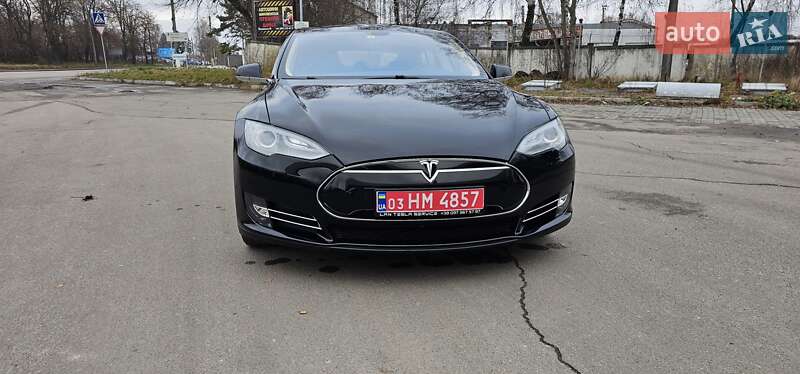 Лифтбек Tesla Model S 2014 в Тернополе