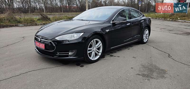 Лифтбек Tesla Model S 2014 в Тернополе