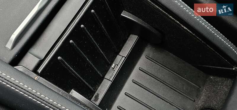 Лифтбек Tesla Model S 2014 в Тернополе