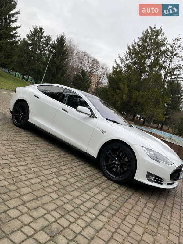 Ліфтбек Tesla Model S 2014 в Рівному фото 7 Ліфтбек Tesla Model S 2014 в Рівному