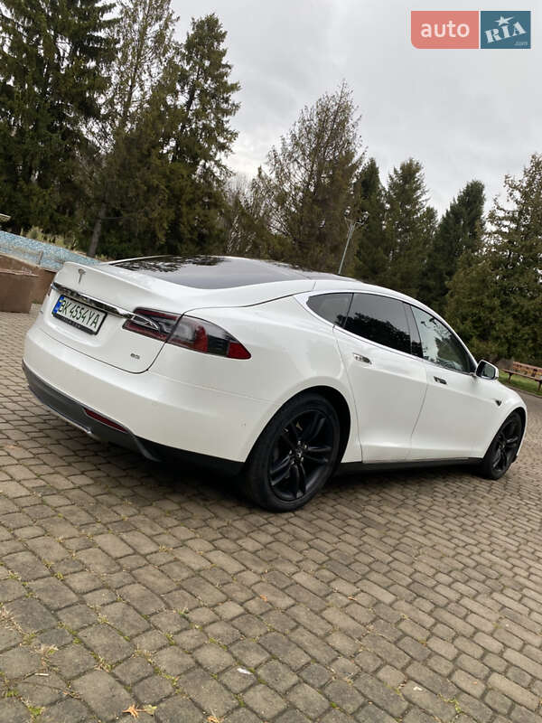 Ліфтбек Tesla Model S 2014 в Рівному фото 8 Ліфтбек Tesla Model S 2014 в Рівному