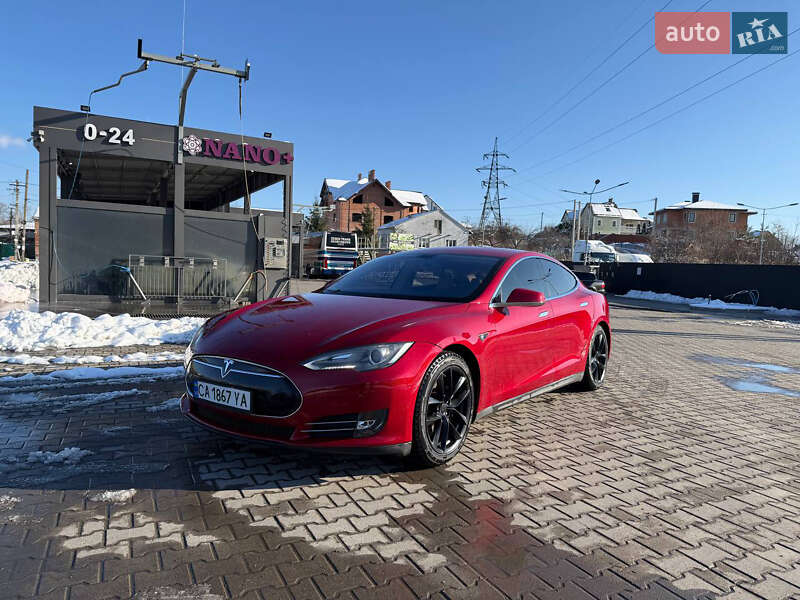 Tesla Model S 2013
