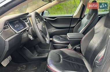 Лифтбек Tesla Model S 2013 в Саврани