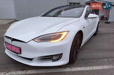 Лифтбек Tesla Model S 2018 в Киеве