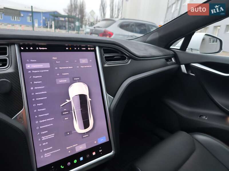 Лифтбек Tesla Model S 2018 в Киеве фото 68 Лифтбек Tesla Model S 2018 в Киеве