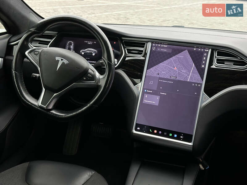 Лифтбек Tesla Model S 2016 в Харькове