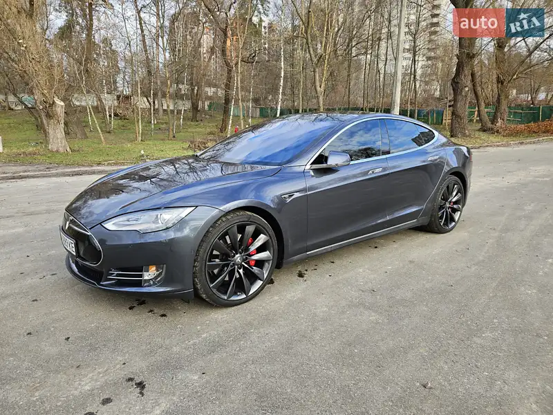 Tesla Model S