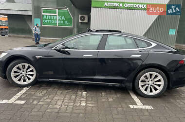 Лифтбек Tesla Model S 2015 в Луцке