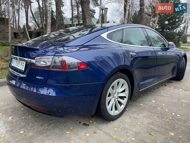 Ліфтбек Tesla Model S 2017 в Києві