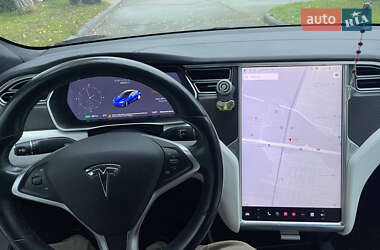 Лифтбек Tesla Model S 2017 в Кропивницком