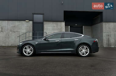 Лифтбек Tesla Model S 2014 в Киеве
