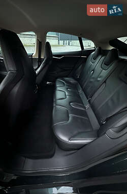 Лифтбек Tesla Model S 2014 в Киеве