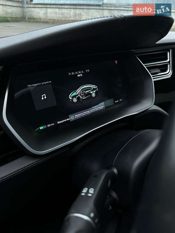 Лифтбек Tesla Model S 2014 в Киеве