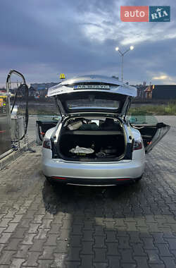 Лифтбек Tesla Model S 2013 в Киеве