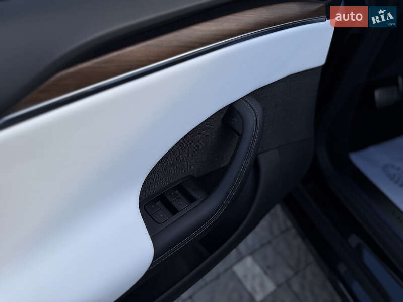 Лифтбек Tesla Model S 2024 в Дрогобыче фото 93 Лифтбек Tesla Model S 2024 в Дрогобыче