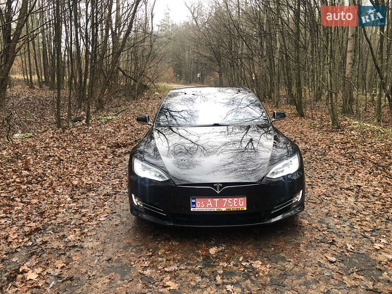 Лифтбек Tesla Model S 2016 в Житомире фото 2 Лифтбек Tesla Model S 2016 в Житомире