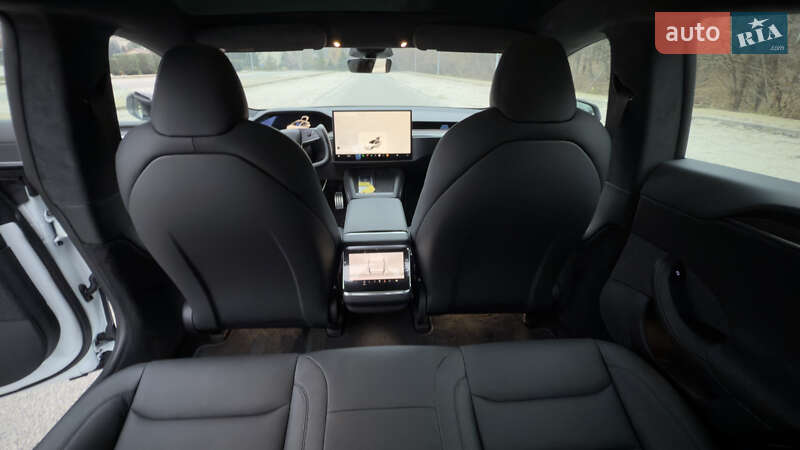 Лифтбек Tesla Model S 2021 в Днепре