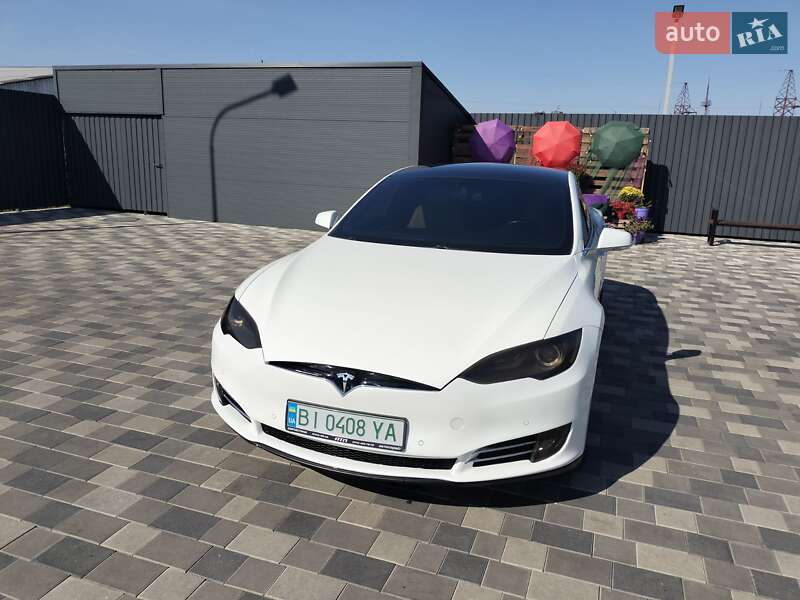 Лифтбек Tesla Model S 2014 в Полтаве
