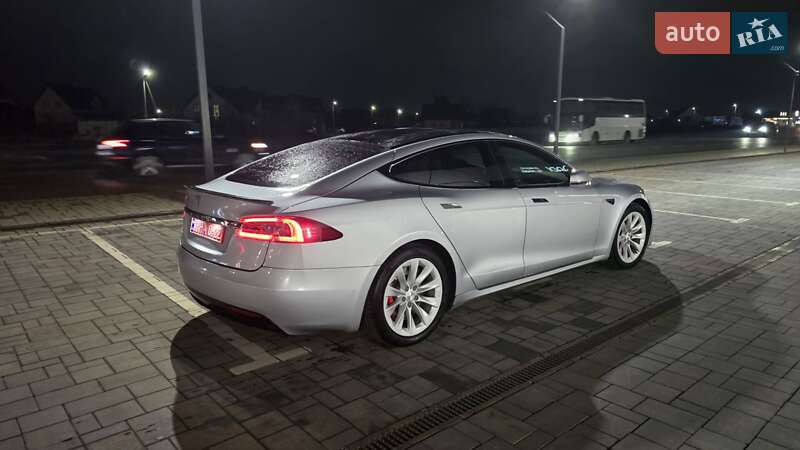Лифтбек Tesla Model S 2017 в Луцке фото 8 Лифтбек Tesla Model S 2017 в Луцке