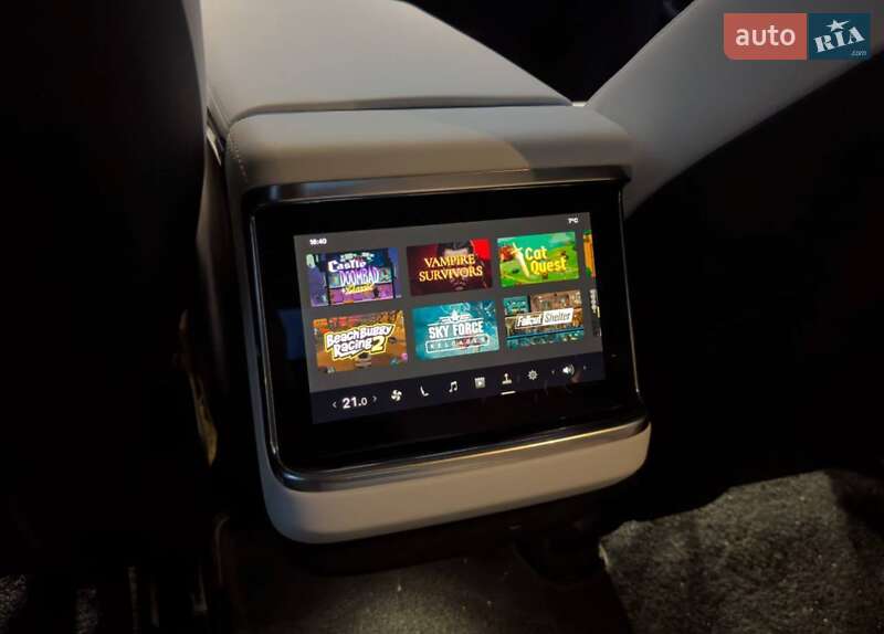 Ліфтбек Tesla Model S 2022 в Тернополі