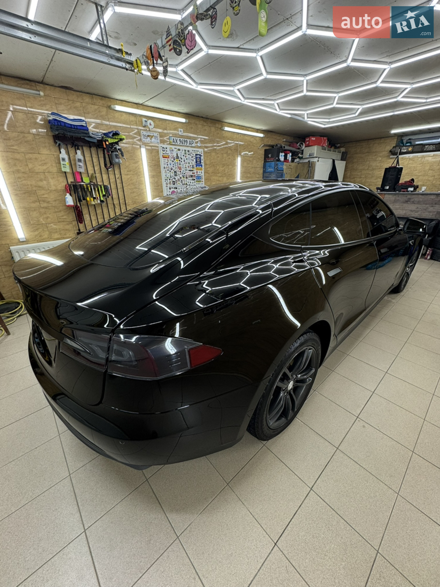 2014 Tesla Model S - мініатюра 4